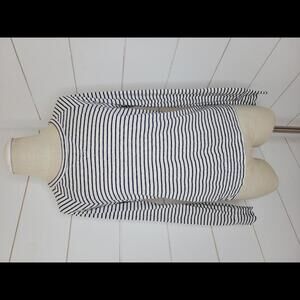 Aerie small white & blue striped long sleeve top